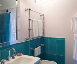 Villa Peacock: Bathroom