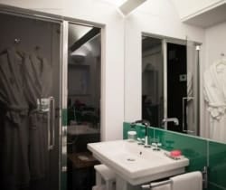 Villa Peacock: Bathroom