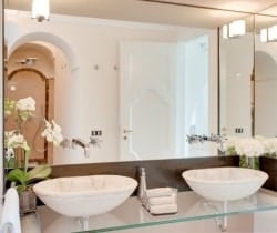 Villa Peacock: Bathroom
