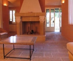Villa Il Giardino: Fireplace