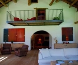 Chalet Bear: Living room