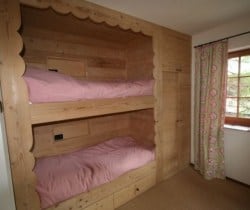 Chalet Muragl: Bunk bedroom
