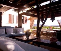 Villa Aqua: Al frescoo dining area