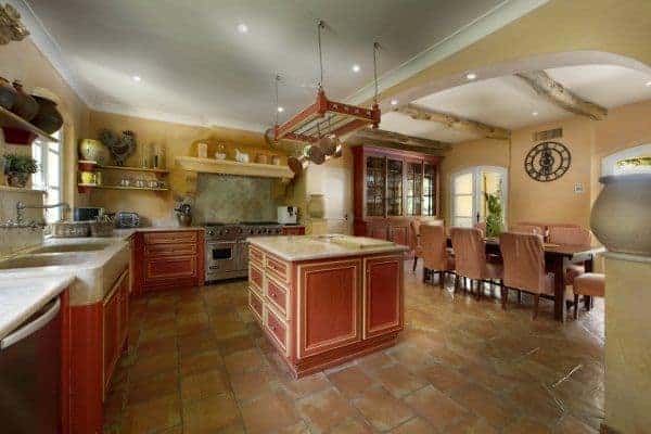 Villa Beryl: Kitchen