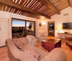 Villa Brigitte: Living room