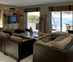 Villa Dream: Living room