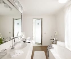 Villa Le Roi: Bathroom