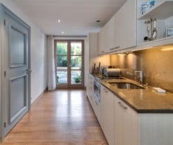 Villa Naomi: Kitchen