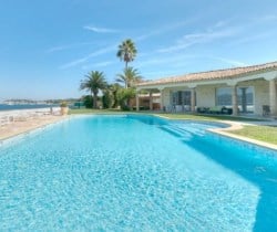 Villa Vivaldi: Swimming pool