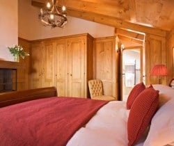 Chalet Angel: Bedroom