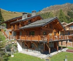 Chalet Lakinta: Outside view