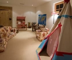 Chalet Nuha: Children play room