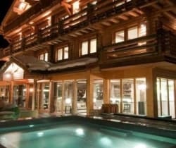 Chalet Thamar: Outdoor Jacuzzi