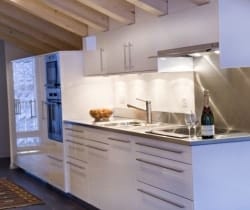 Chalet Apartment Arisa: Kitchen