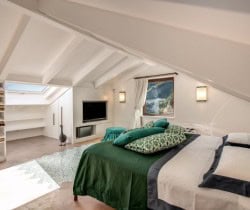 Villa-Zarina-Bedroom