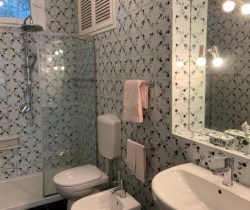 16Villa-Floreat-Bathroom