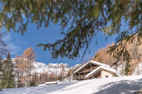 Chalet-Naturae-Outdoor-in-winter