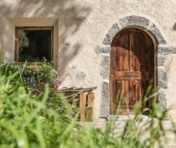 Chalet-Naturae-Entrance