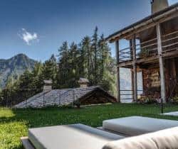 Chalet-Naturae-Outdoor-chill-area