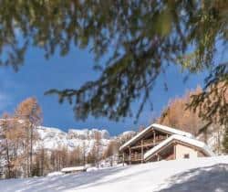 Chalet-Naturae-Outdoor-in-winter