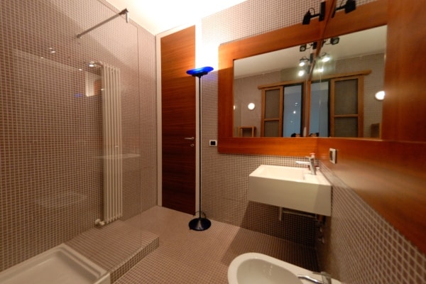 Villa-Millenia-Bathroom