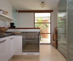 Villa-Millenia-Kitchen