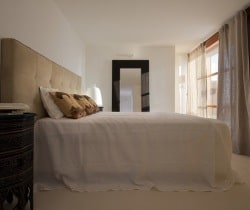 Villa-Millenia-Bedroom