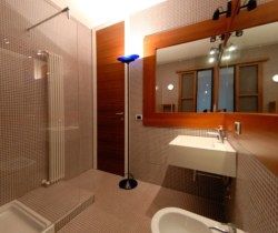 Villa-Millenia-Bathroom