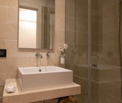 Villa-Avola-Bathroom