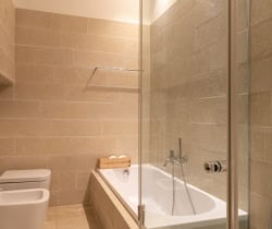 Villa-Avola-Bathroom