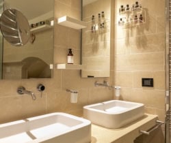 Villa-Avola-Bathroom
