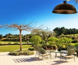 Villa-Avola-Outdoor-chill-out-area