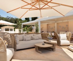 Villa-Divinity-Outdoor-chill-out