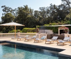 Villa-Divinity-Swimming-pool