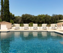 Villa-Divinity-Swimming-pool