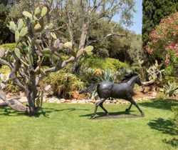 Villa-Divinity-Garden