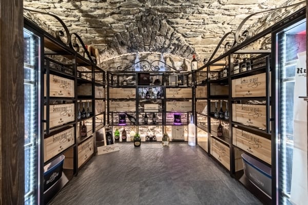 Chalet-Eden-Wine-cellar