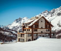 Chalet-Eden-Exterior-view