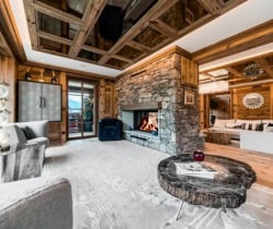 Chalet-Eden-Club-room