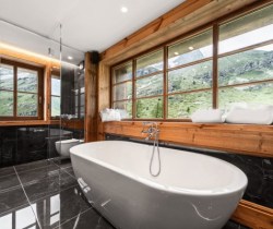 Chalet-Eden-Bathroom