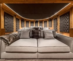 Chalet-Eden-Cinema-room