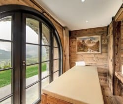 Chalet-Eden-Massage-room