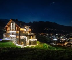 Chalet-Eden-Night-views