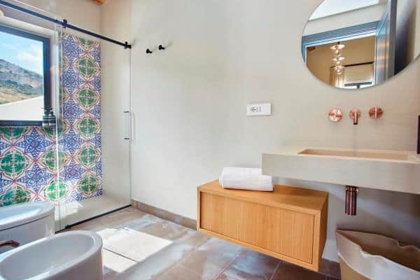 Villa-Camposole-Bathroom