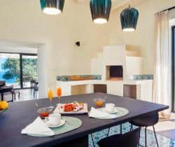 Villa-Camposole-Kitchen