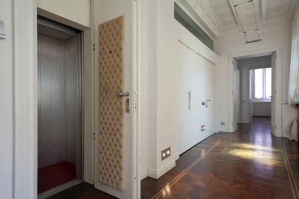 Apartment Cavour: Entrance hall