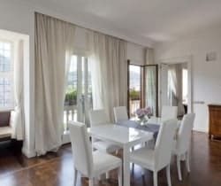 Apartment Cavour: Dining area