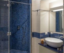 Villa-Croff-Bathroom