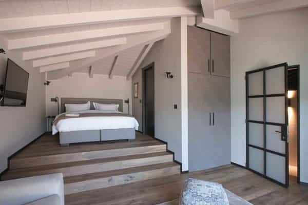 Villa-Elementi-Bedroom