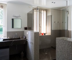 Villa-Gia-Bathroom